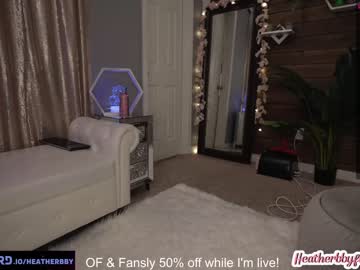 girl
        heatherbby cam image #1213445