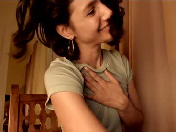 girl
        evatango cam image #494730