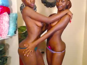 girl
        ebonysexytits1 cam image #3003624