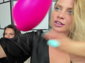 girl
        fetish_life cam image #1821170