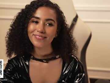 girl
        amnie_ cam image #2528342