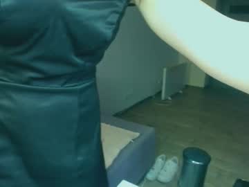 girl
        _ellza_ cam image #64240