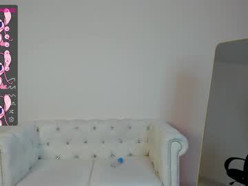 girl
        oliviabr0wn cam image #316251