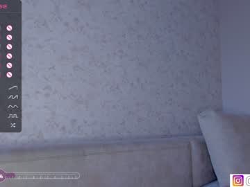 girl
        bzzzme cam image #2501981