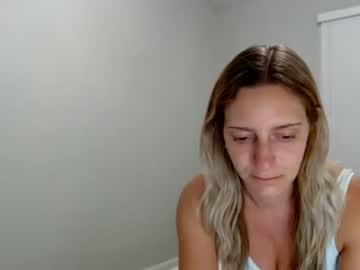 girl Milf & Teen Sex Cam Girls with petiteblonde99