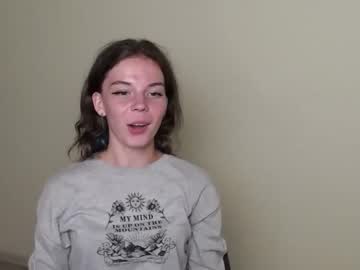 girl Milf & Teen Sex Cam Girls with babymia18