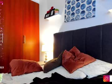 girl Milf & Teen Sex Cam Girls with lia_tinez