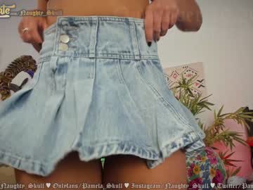 girl
        naughty_skull cam image #2821425
