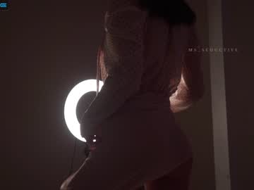 girl
        ms_seductive cam image #240070