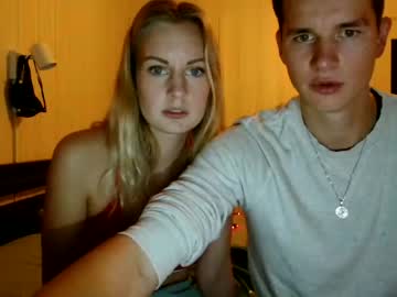 couple
        melanie_rosex cam image #752799