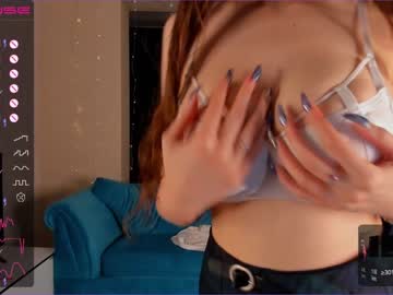 couple
        ririannamitch cam image #1557045