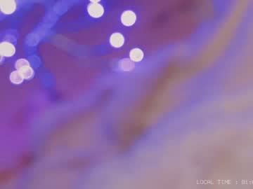 girl
        kemii cam image #1105284