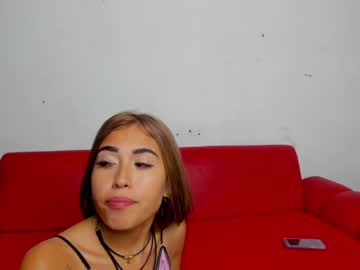 couple
        amazing_wild_swinger cam image #209657