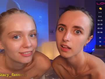 girl
        look_at_show cam image #1737087