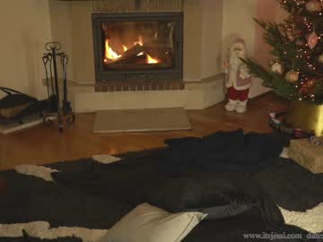 girl
        its_jessi cam image #428007