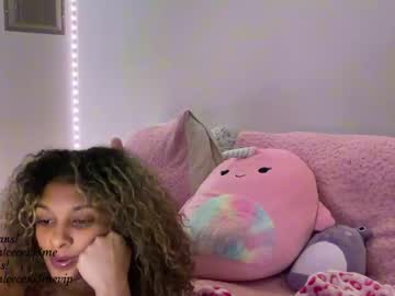 girl
        princess_cece cam image #2990423