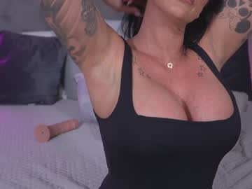 girl
        hotmilfbitch cam image #1320691