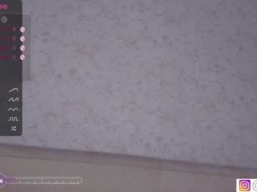 girl
        bzzzme cam image #2487857