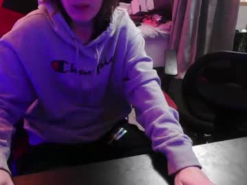 couple Milf & Teen Sex Cam Girls with gamerguy2304
