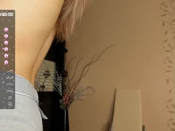 girl
        hannahjamesa cam image #523048