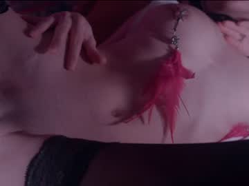 girl
        chaturbatable cam image #3383757