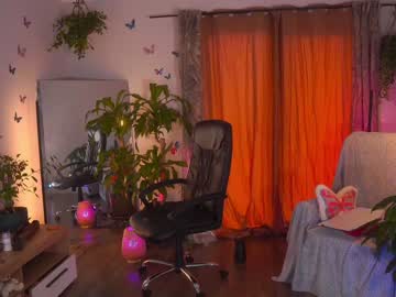 girl
        juicyandthepussyblvd cam image #1258868