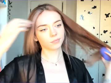 girl
        thisisamelia cam image #1577907