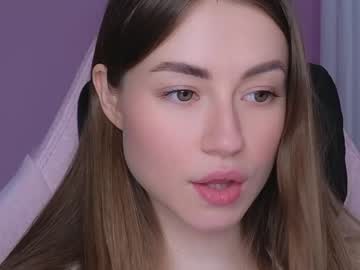 girl
        strawberryjamx cam image #982120