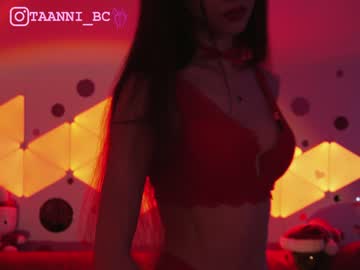 girl
        taanni_bc cam image #3147679