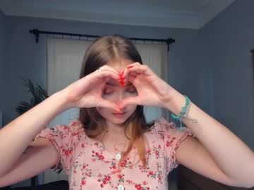 girl
        mycheeks4u cam image #1228536