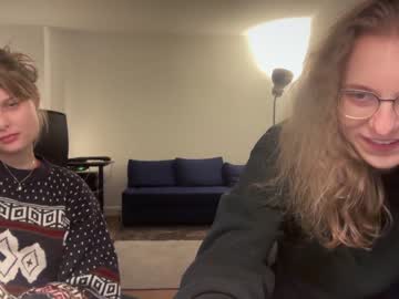 girl
        lillybambus cam image #3050123