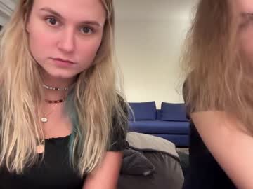 girl
        lillybambus cam image #2705938