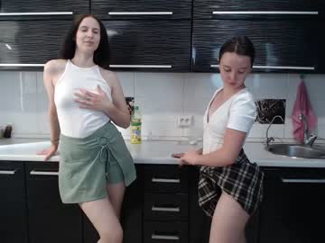 couple
        renae_tom cam image #1939985