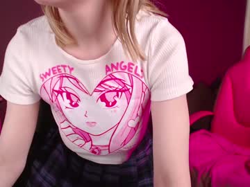 girl Milf & Teen Sex Cam Girls with karen_gilan