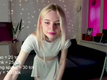 girl
        playfull_eve_waifu cam image #1525767