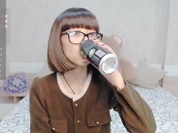 girl
        little_yena cam image #3017627