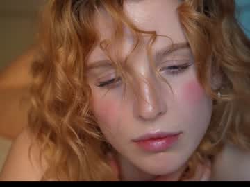 girl
        ellaa91 cam image #3429530